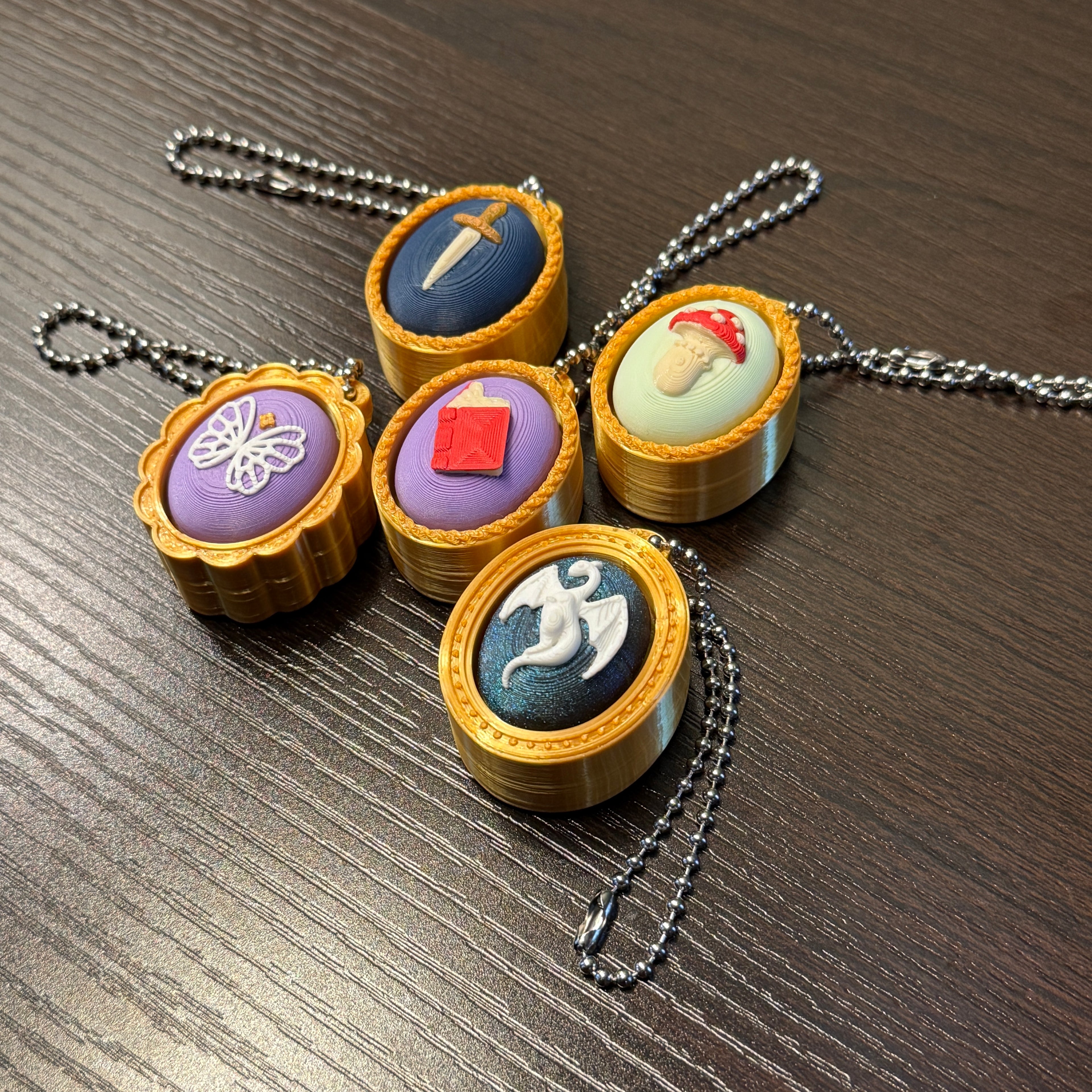 Framed Object Fidget Clicker Keychain